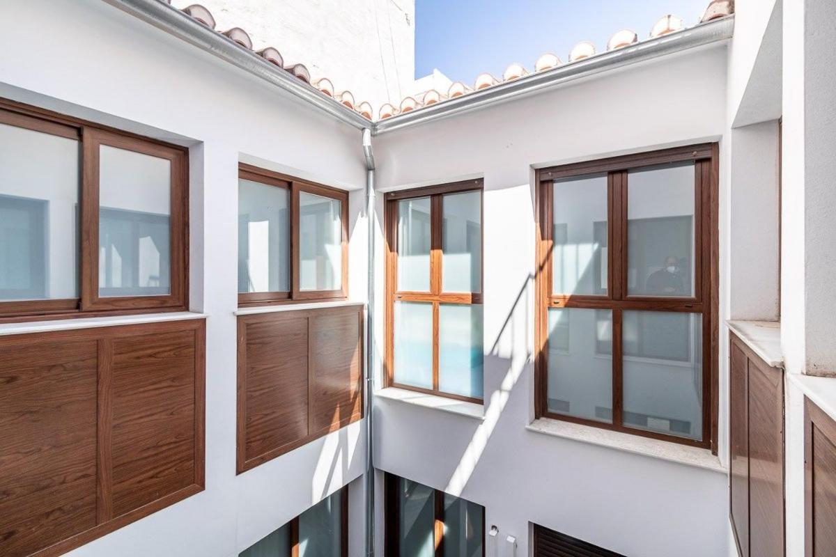 Grace Apartments - 3 Bedroom City Centre グラナダ エクステリア 写真