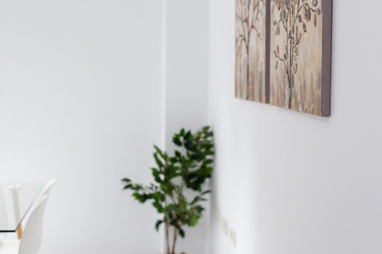 Grace Apartments - 3 Bedroom City Centre グラナダ エクステリア 写真